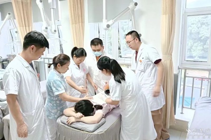 中医养生新风尚：弘康中医引领健康生活
